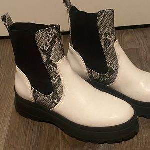Cool VEGAN Booties